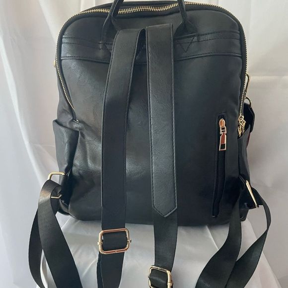 ❌❌SOLD❌❌Black Vegan Leather Backpack - Picture 10 of 14